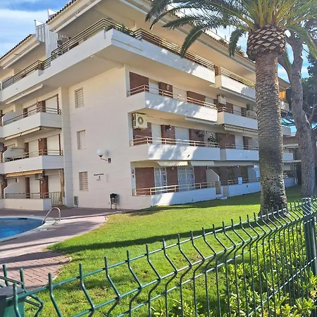 Vilafortuny A Pie De Playa Con Piscina * كامبريلس