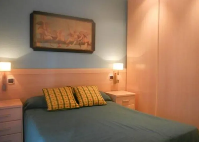 Vilafortuny A Pie De Playa Con Piscina * كامبريلس